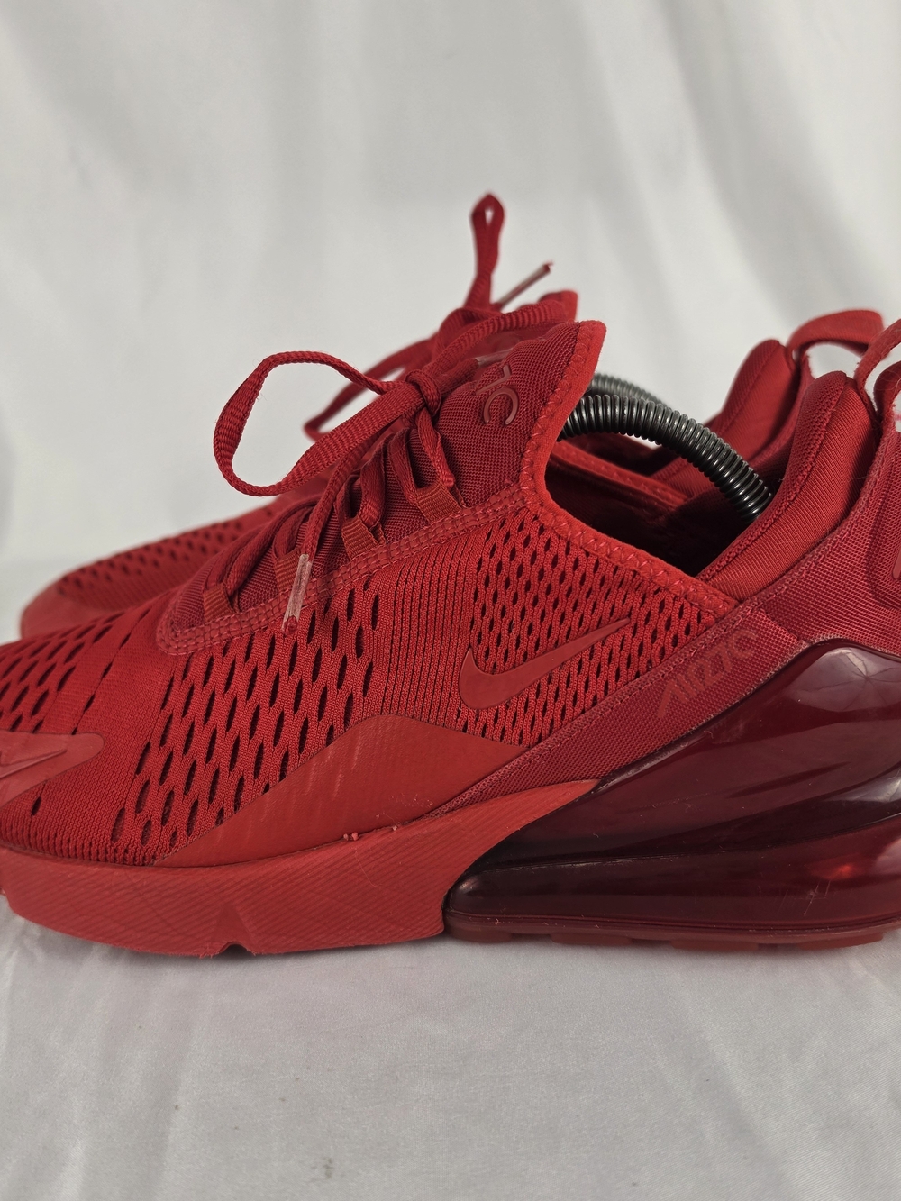 Nike Air Max 270 Mens Varsity University Triple Red Mens Size 9.5 Sneakers